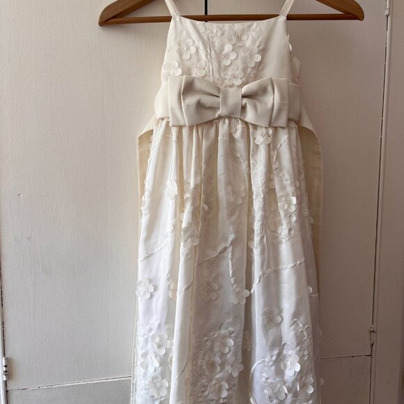 Flower girl dress, size 6 - Picture 2 of 10